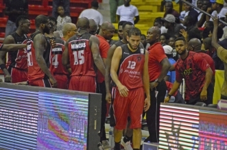 VITÓRIA NA ESTREIA NO UNITEL BASKET - Petro de Luanda