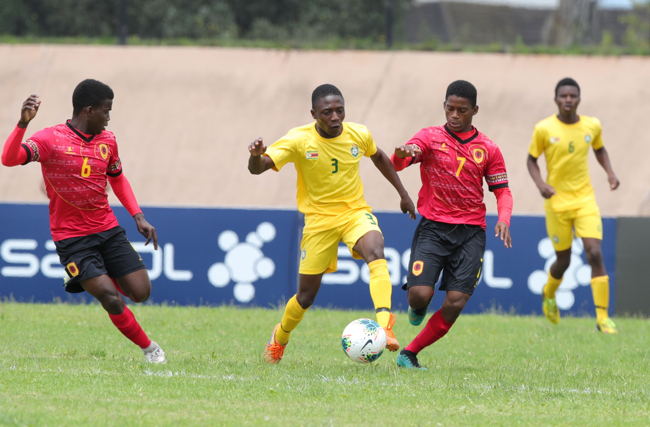 Clube Desportivo 1º de Agosto - Final da 1ª Edição do Torneio de Natal.  Dagosto vs Petro De Luanda.