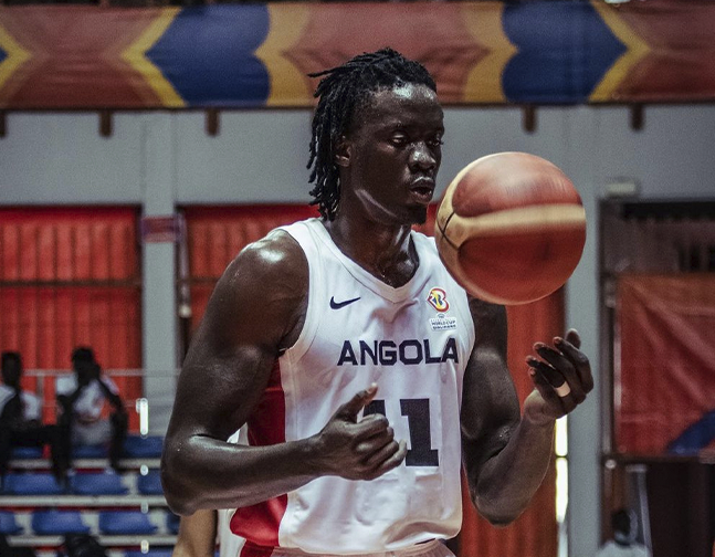 PETRO TRICAMPEÃO NACIONAL DE BASQUETEBOL - Petro de Luanda